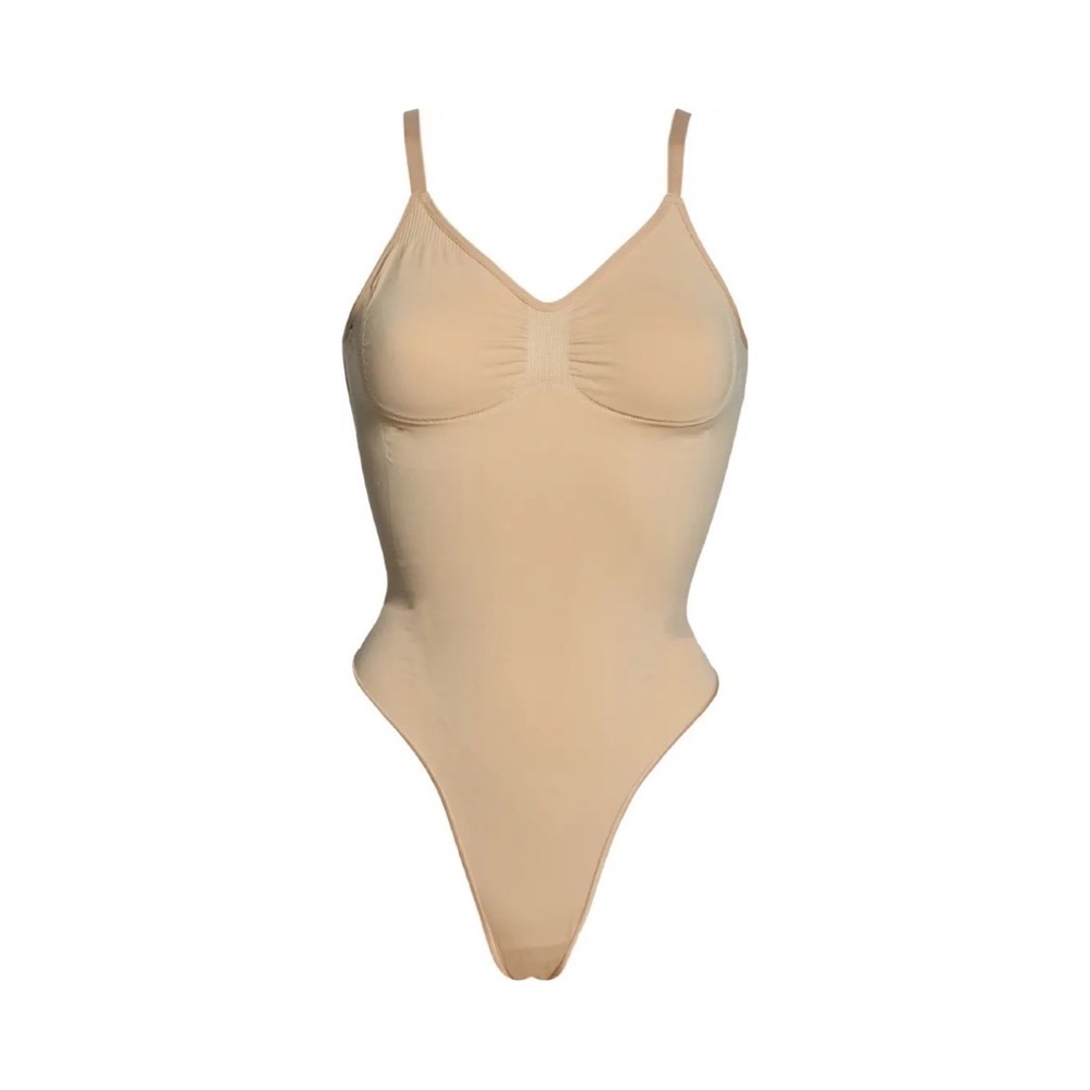 SKIMS Clay Seamless Sculpt Low Back Thong Bodysuit Sz. S/M